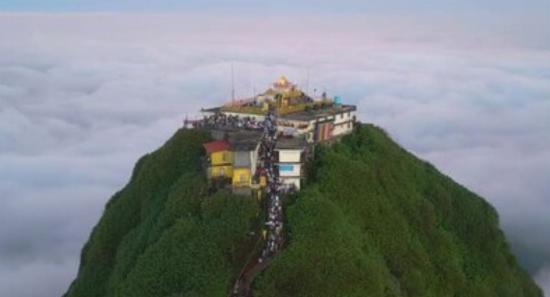 Sri Pada Pilgrimage Season Ends Today
